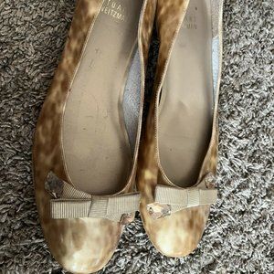 Stuart Weitzman Golden ballet flat with Crystal bow Size 7.5